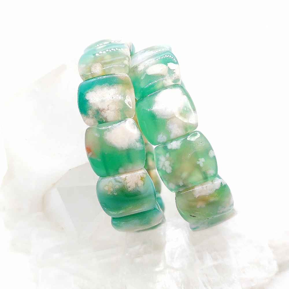 🌸 Green Flower Agate Soft Bangles